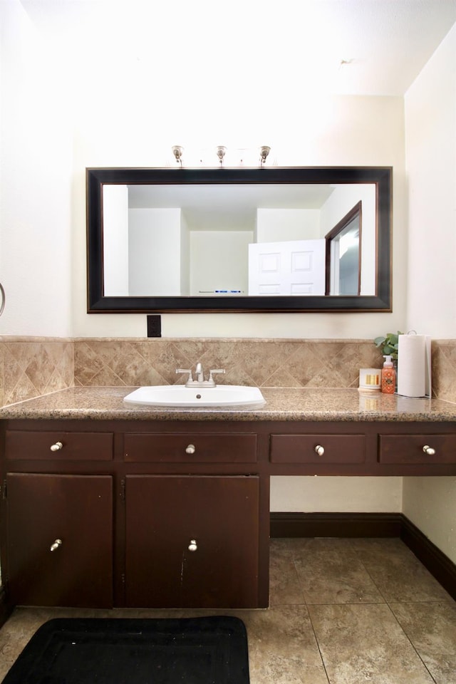 521 Williams Ave, Madera, CA 93637 - bathroom with vanity