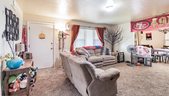 2004 E Clinton Ave, Fresno, CA 93703 - living area with carpet floors