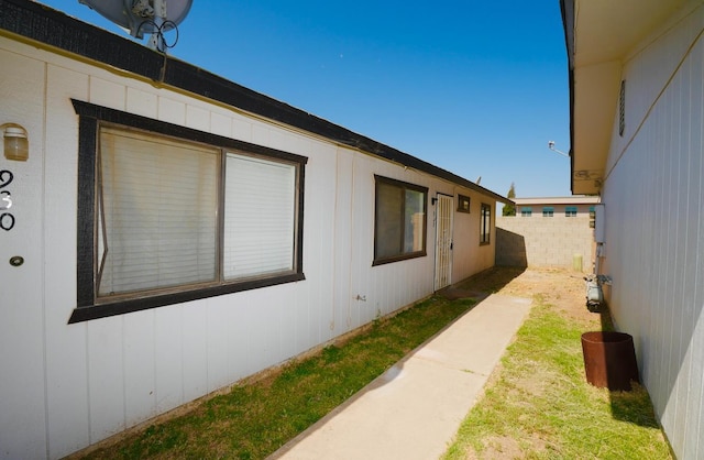 942 W 7th St, Hanford, CA 93230 - photo 31