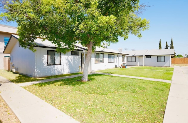 942 W 7th St, Hanford, CA 93230 - photo 18