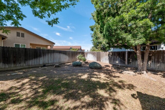 5819 W Sample Ave, Fresno, CA 93722 - photo 18