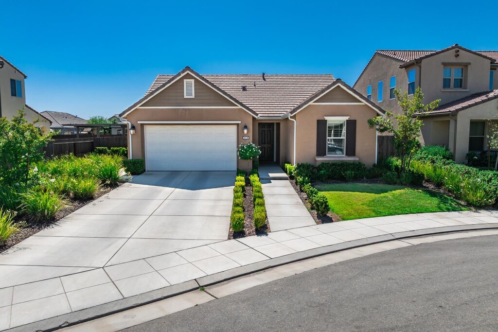 3430 Hermosa Ave, Clovis, CA 93619 - photo 1