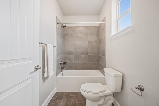 974 Talus Way S, Madera, CA 93636 - full bathroom with shower / washtub combination and wood finished floors