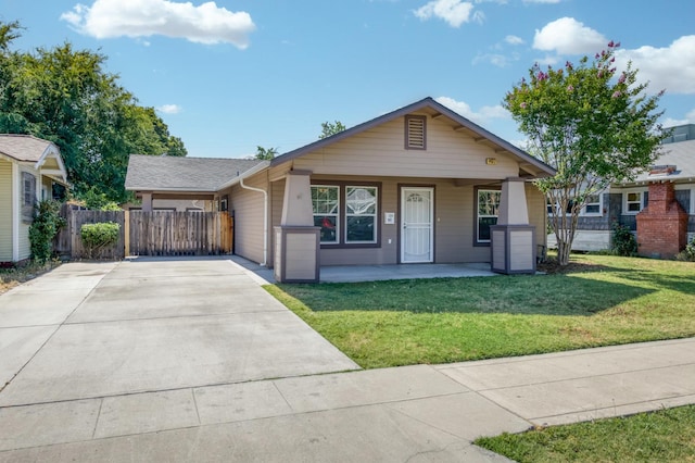 1437 N San Pablo Ave, Fresno, CA 93728 - view of front of property with covered porch and concrete driveway