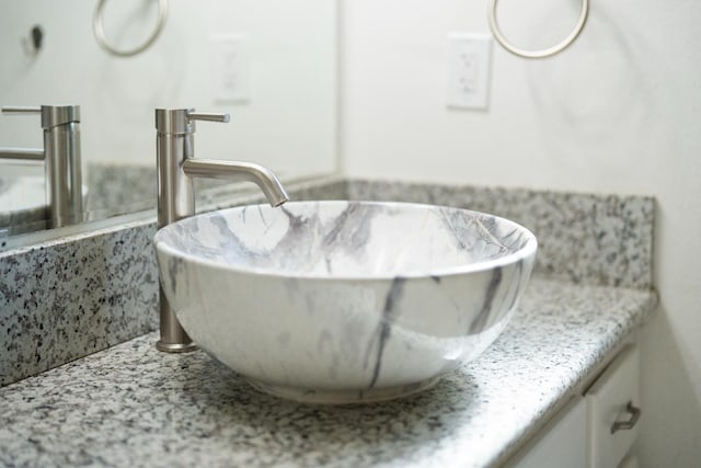4115 E Montecito Ave, Fresno, CA 93702 - bathroom with vanity