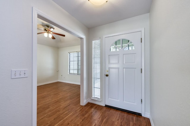 689 E Pintail Cir, Fresno, CA 93730 - foyer featuring wood finished floors and a ceiling fan