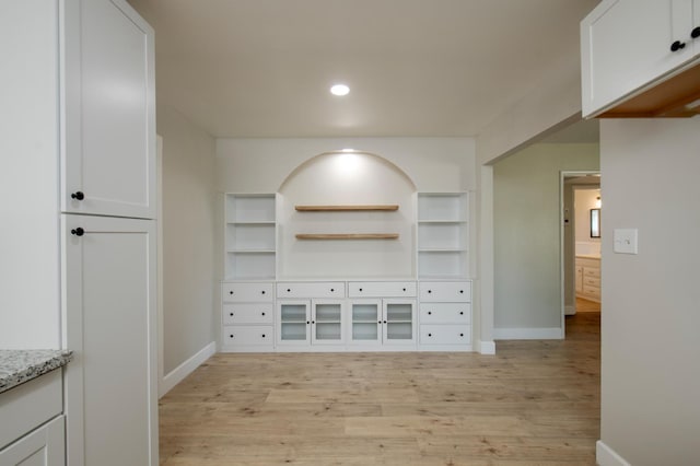 4342 E Buckingham Way, Fresno, CA 93726 - mudroom featuring light wood-style flooring and recessed lighting