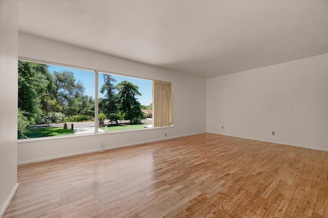 5481 E Geary St, Fresno, CA 93727 - unfurnished room featuring light wood-style floors