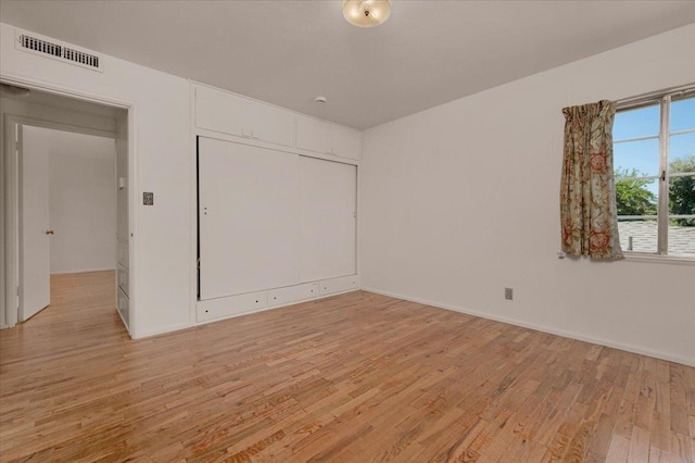 5481 E Geary St, Fresno, CA 93727 - unfurnished room with light wood finished floors