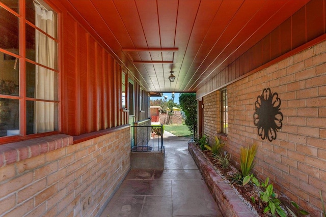 5481 E Geary St, Fresno, CA 93727 - view of porch