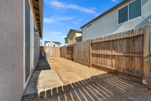 6105 W Richert Ave, Fresno, CA 93723 - view of yard