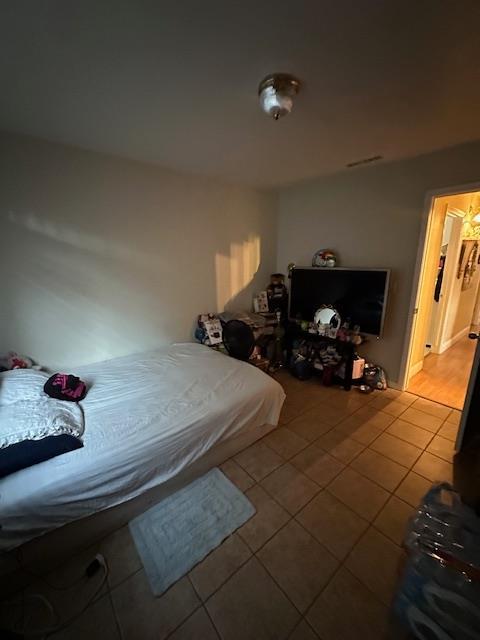6675 N Lola Ave, Fresno, CA 93722 - view of tiled bedroom
