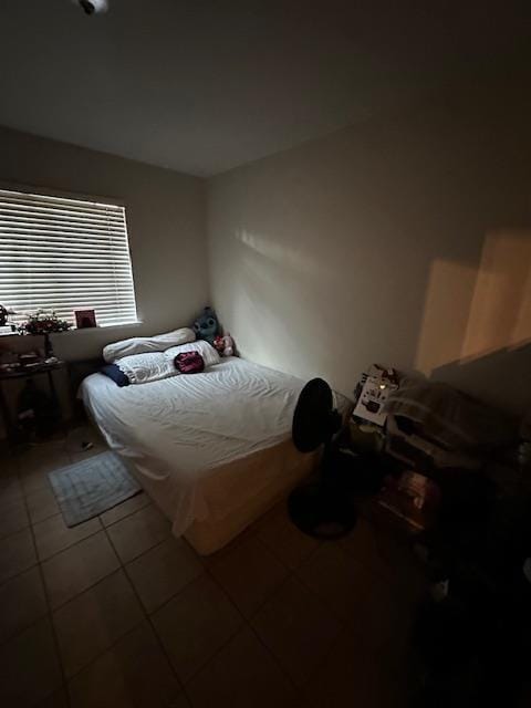 6675 N Lola Ave, Fresno, CA 93722 - view of tiled bedroom