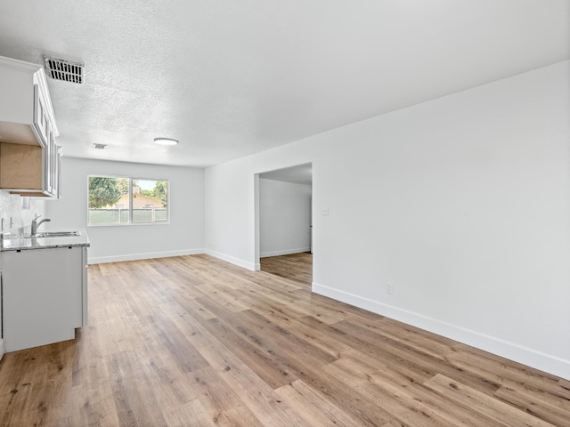 2370 S Tupman Ave, Fresno, CA 93706