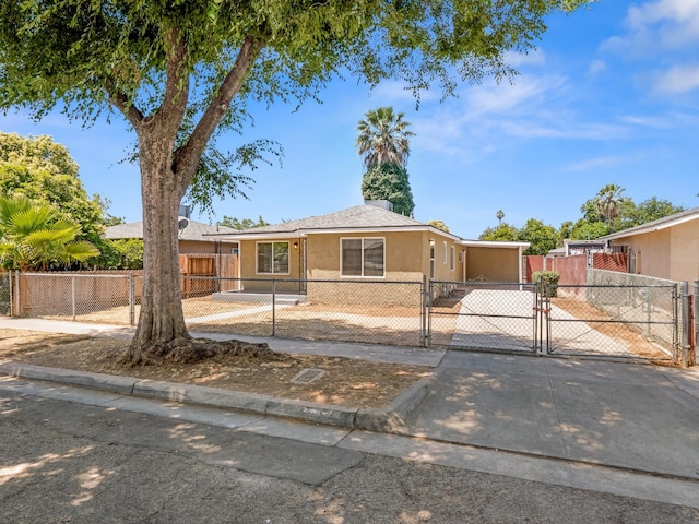 2370 S Tupman Ave, Fresno, CA 93706