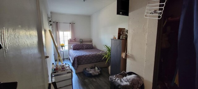 10691 Jones St, Riverdale, CA 93656 - bedroom with wood finished floors