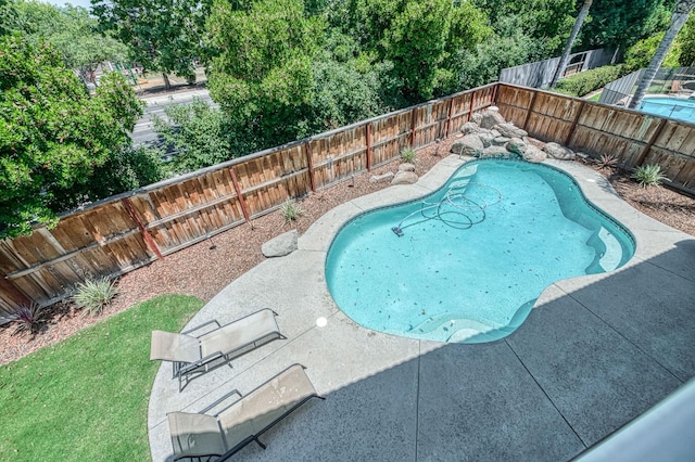 1292 E Valley Forge Dr, Fresno, CA 93720 - view of pool featuring a fenced backyard and a patio area