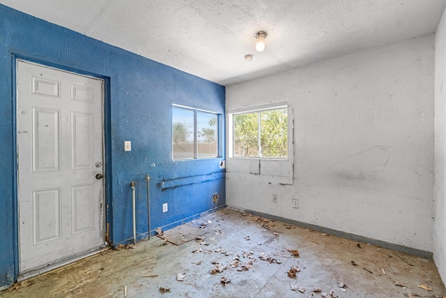 760 Sunnyside Ave, Clovis, CA 93611 - foyer with a textured ceiling