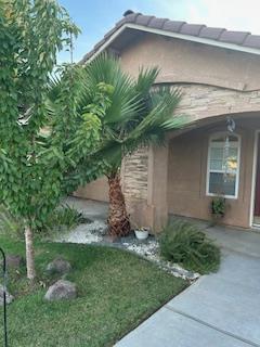 220 S Double Tree Way, Madera, CA 93637 - view of side of home
