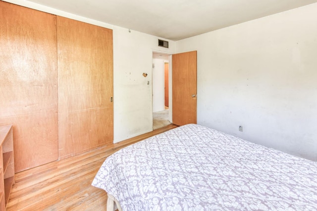 2120 Richard Ave, Sanger, CA 93657 - bedroom featuring light wood-type flooring and a closet