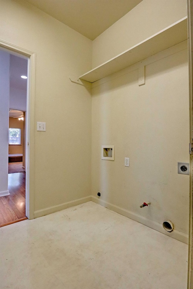 5684 W Holland Ave, Fresno, CA 93722 - washroom featuring hookup for a washing machine, gas dryer hookup, and electric dryer hookup