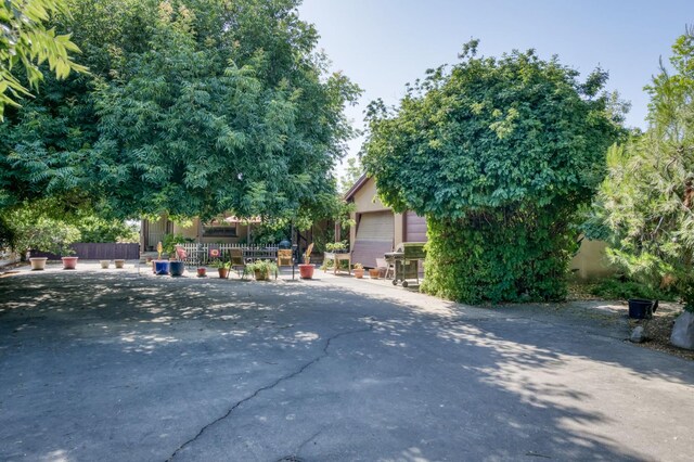 43125 Rd 80, Dinuba, CA 93618 - view of front of house featuring stucco siding