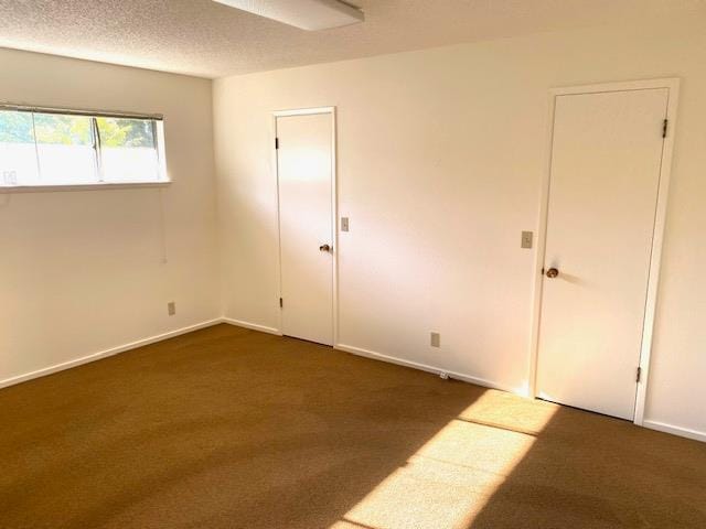 4902 E Townsend Ave, Fresno, CA 93727 - unfurnished room with carpet flooring and baseboards