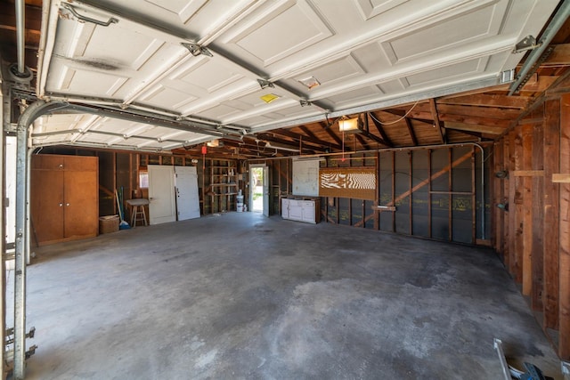 1711 W Weldon, Fresno, CA 93705 - view of garage