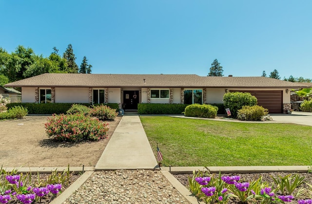 11851 Waverly Rd, Madera, CA 93636 - ranch-style home with a garage and a front lawn