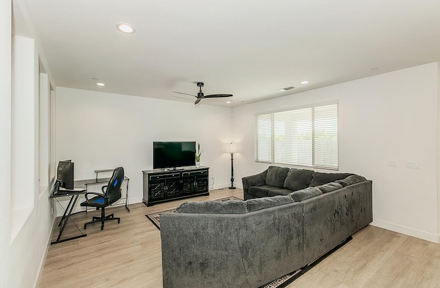 117 Emperor Way, Dinuba, CA 93618 - living area with light wood-style flooring, ceiling fan, and recessed lighting