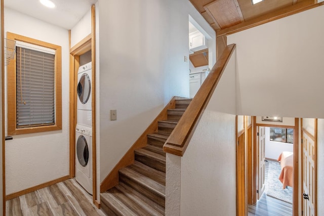 40607 Mill Run Ln Unit 72, Shaver Lake, CA 93664 - laundry area featuring estacked washer and dryer and light wood finished floors
