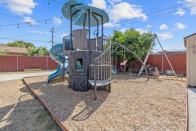 723 N Lourae Ave, Reedley, CA 93654 - view of play area