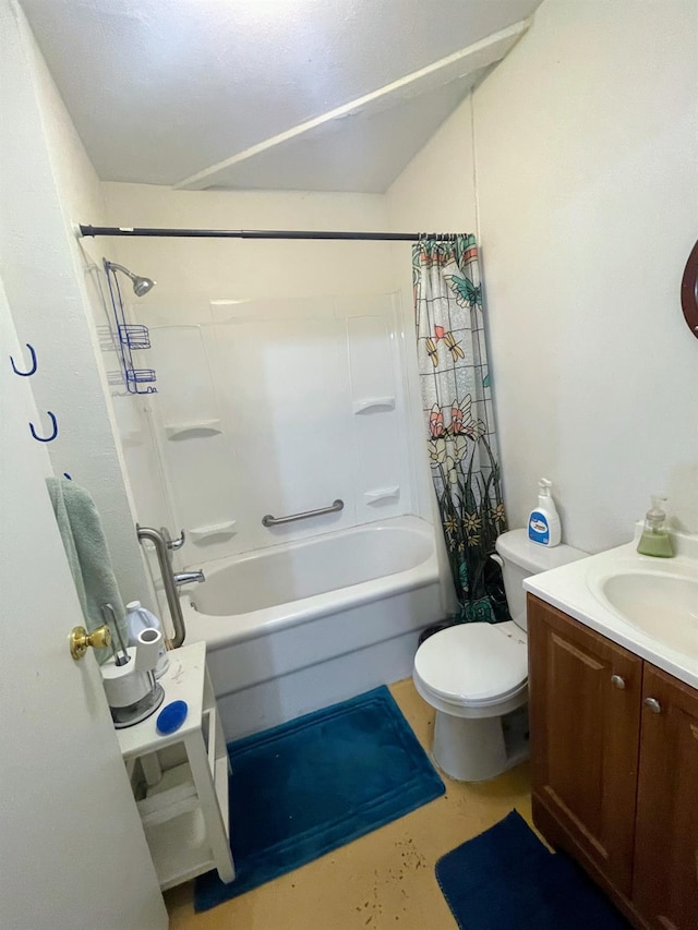 2327 S Martin L King Jr Blvd, Fresno, CA 93706 - full bath with shower / tub combo with curtain, vanity, and concrete floors