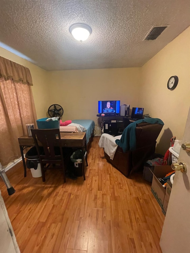2327 S Martin L King Jr Blvd, Fresno, CA 93706 - photo 7