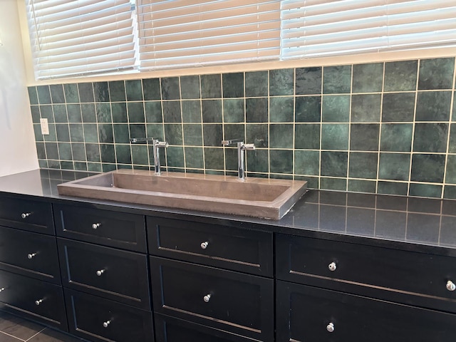 4240 Rall Ave, Clovis, CA 93619 - bathroom featuring backsplash