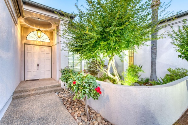 7334 N Geraldine Ave, Fresno, CA 93711 - property entrance featuring stucco siding