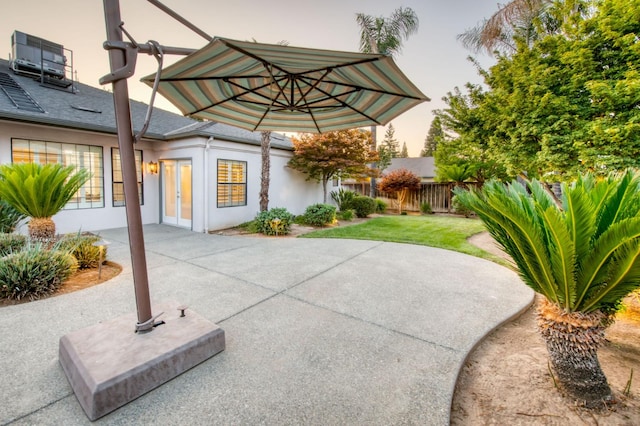 7334 N Geraldine Ave, Fresno, CA 93711 - view of patio with french doors