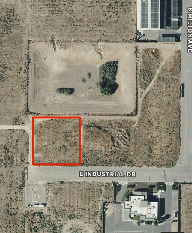 1 E Idustrial Dr, Parlier, CA 93648 - photo 6