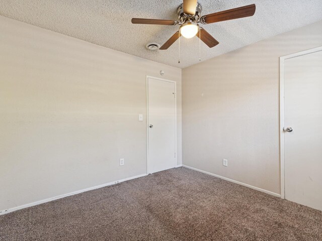 3672 N Shirley Ave, Fresno, CA 93727 - unfurnished room with a textured ceiling, ceiling fan, and carpet