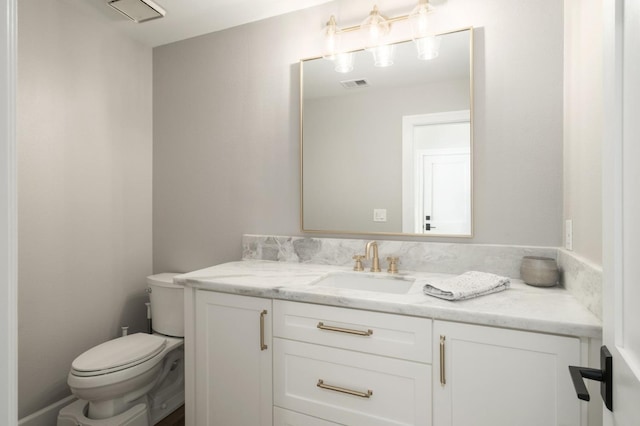 7671 N Ricewood Ave, Fresno, CA 93711 - half bath with vanity and toilet