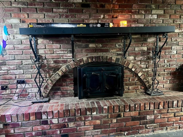 420 E Florinda St, Hanford, CA 93230 - detailed view of brick wall