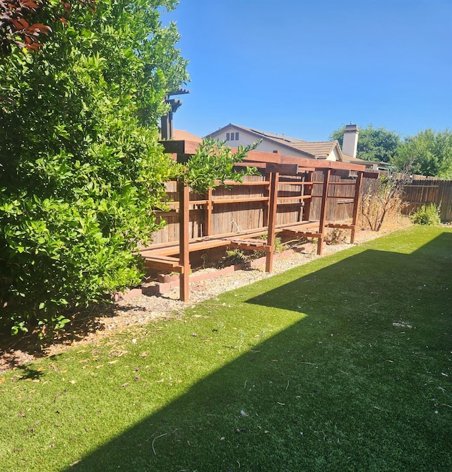 3310 N Jason Ave, Fresno, CA 93737 - view of yard
