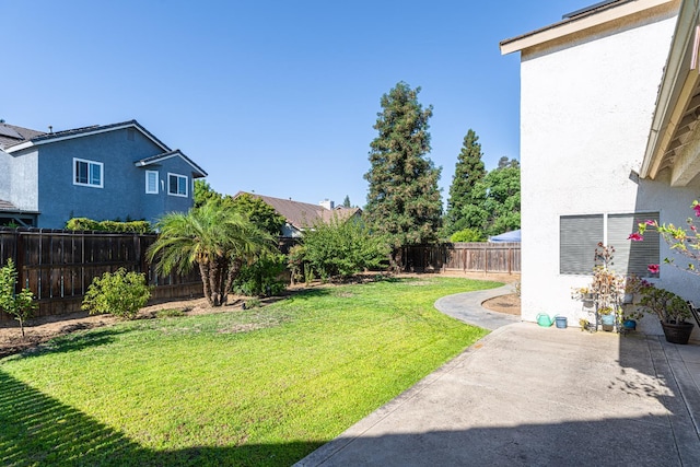2322 E Revere Rd, Fresno, CA 93720 - fenced backyard featuring a patio