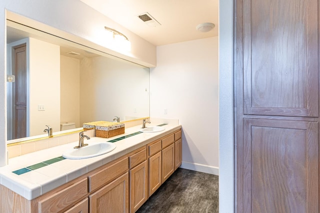 2322 E Revere Rd, Fresno, CA 93720 - full bath featuring double vanity and wood finished floors