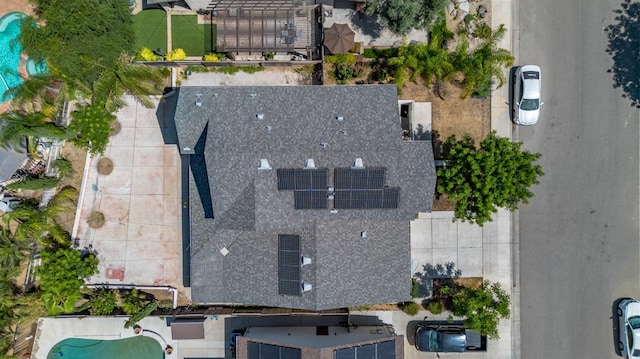 3669 N Clover Ave, Fresno, CA 93727 - view of property location featuring a pool area