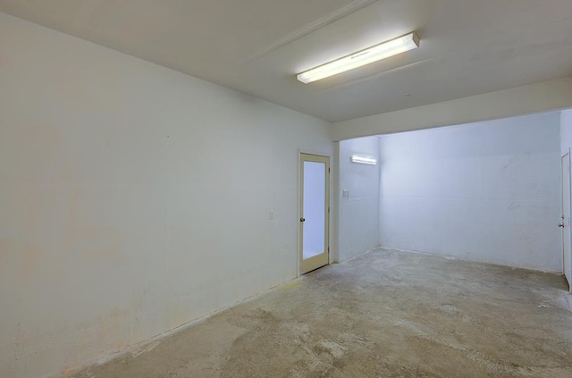 3669 N Clover Ave, Fresno, CA 93727 - spare room featuring concrete flooring