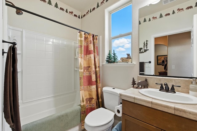 5822 E Booker Ave, Fresno, CA 93727 - full bathroom with vanity and shower / bath combo