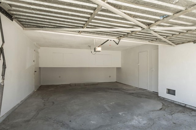 486 W Alamos Ave Unit 3, Clovis, CA 93612 - garage with a garage door opener