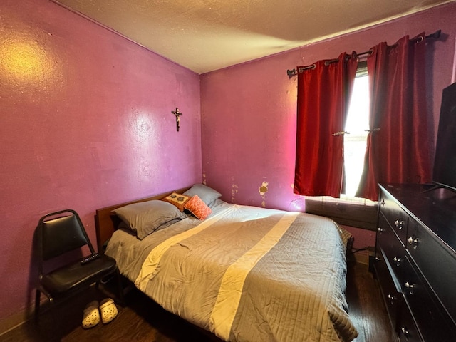 1925 E 15th, Oakland, CA 94606 - bedroom featuring wood finished floors and a textured ceiling
