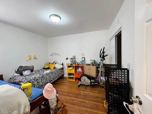 1925 E 15th, Oakland, CA 94606 - bedroom with wood finished floors
